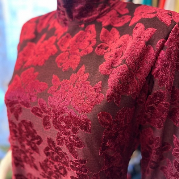 Vintage Velvet Floral Detail Dress Size M/L - Picture 2 of 2